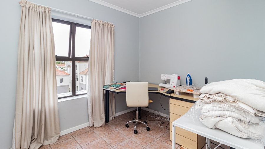 2 Bedroom Property for Sale in Vredekloof Western Cape